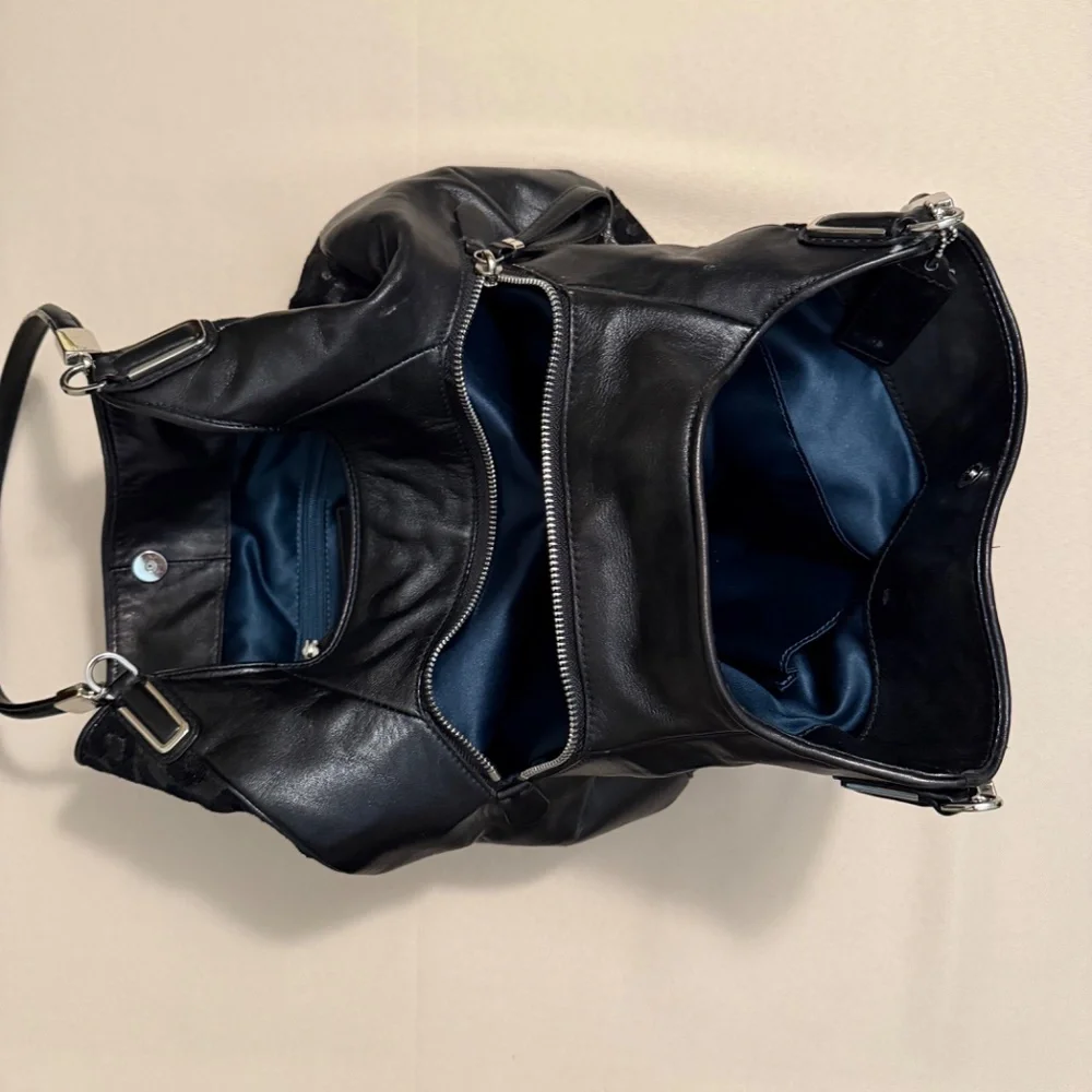 Coach triple compartment black animal print bag - Picture 5 of 7